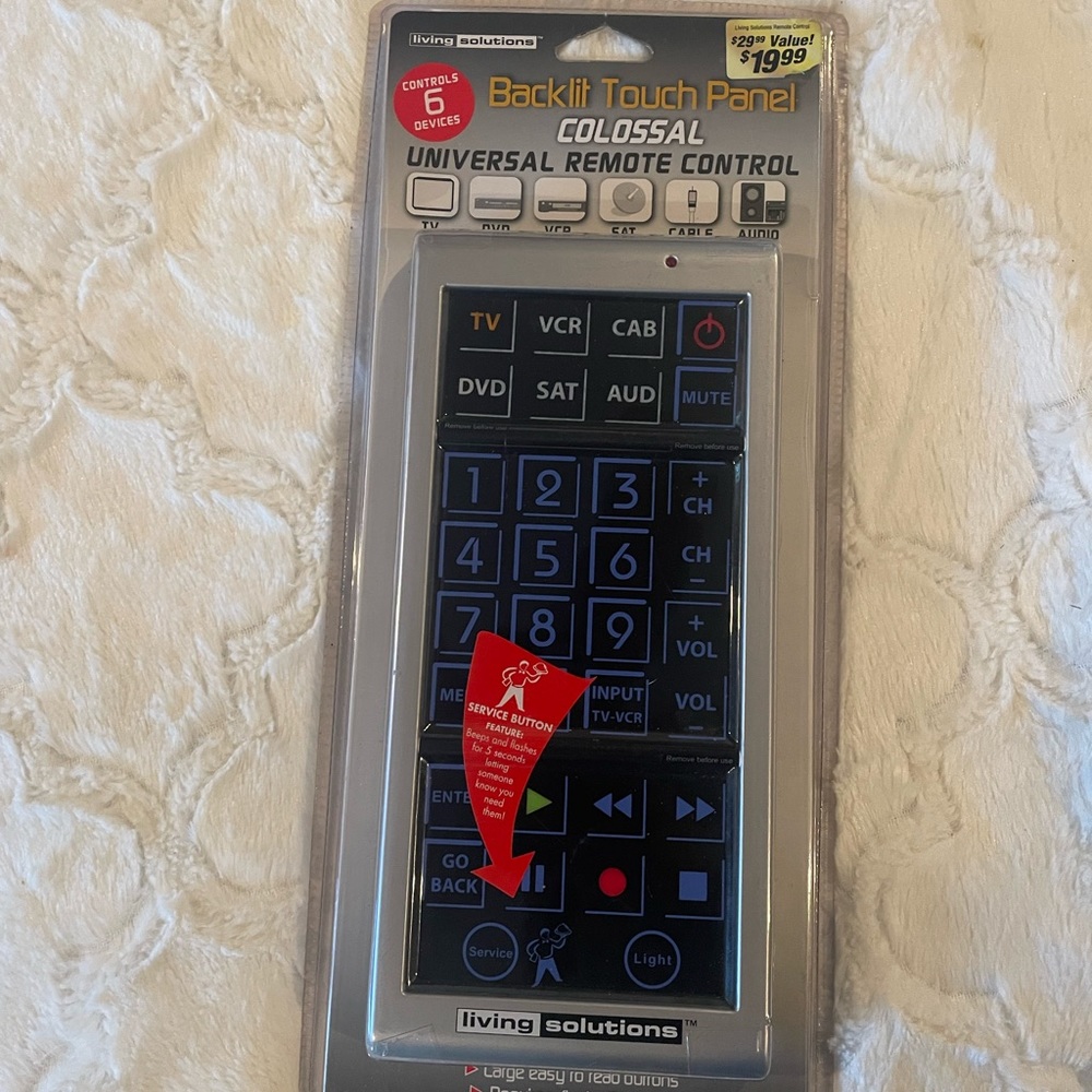 Living Solutions Colossal Remote Control Clicker NWT